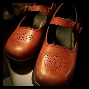 Vintage leather Dansko Mary Janes